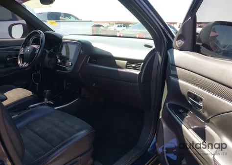 2020 Mitsubishi Outlander Le 2.4 из США, поврежденный, VIN JA4AD3A32LZ034888